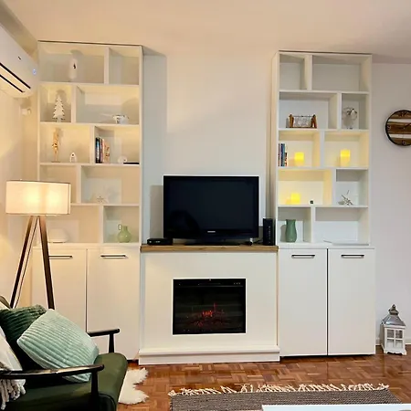 Ogledalce, 51m2, Potpuno Opremljeno, Smestaj *