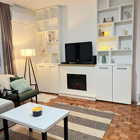 Apartmán Ogledalce, 51m2, Potpuno Opremljeno, Smestaj