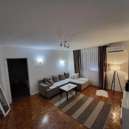 Διαμέρισμα Ogledalce, 51m2, Potpuno Opremljeno, Smestaj *