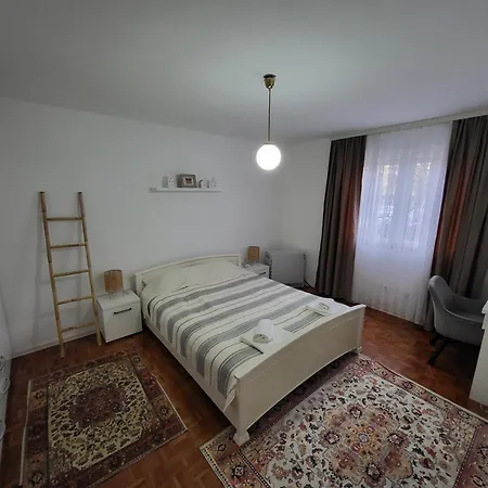 Ogledalce, 51m2, Potpuno Opremljeno, Smestaj * Κρούσεβατς