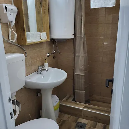 Daire Ogledalce, 51m2, Potpuno Opremljeno, Smestaj Kruševac