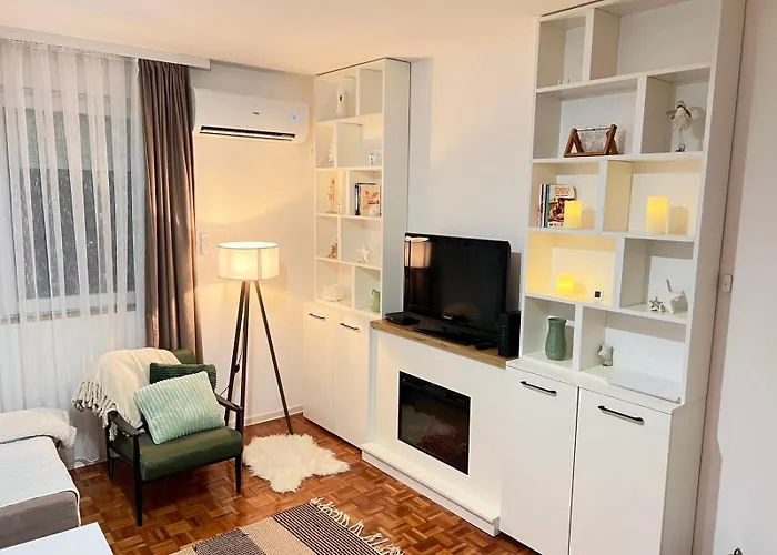 Ogledalce, 51m2, Potpuno Opremljeno, Smestaj 公寓 *